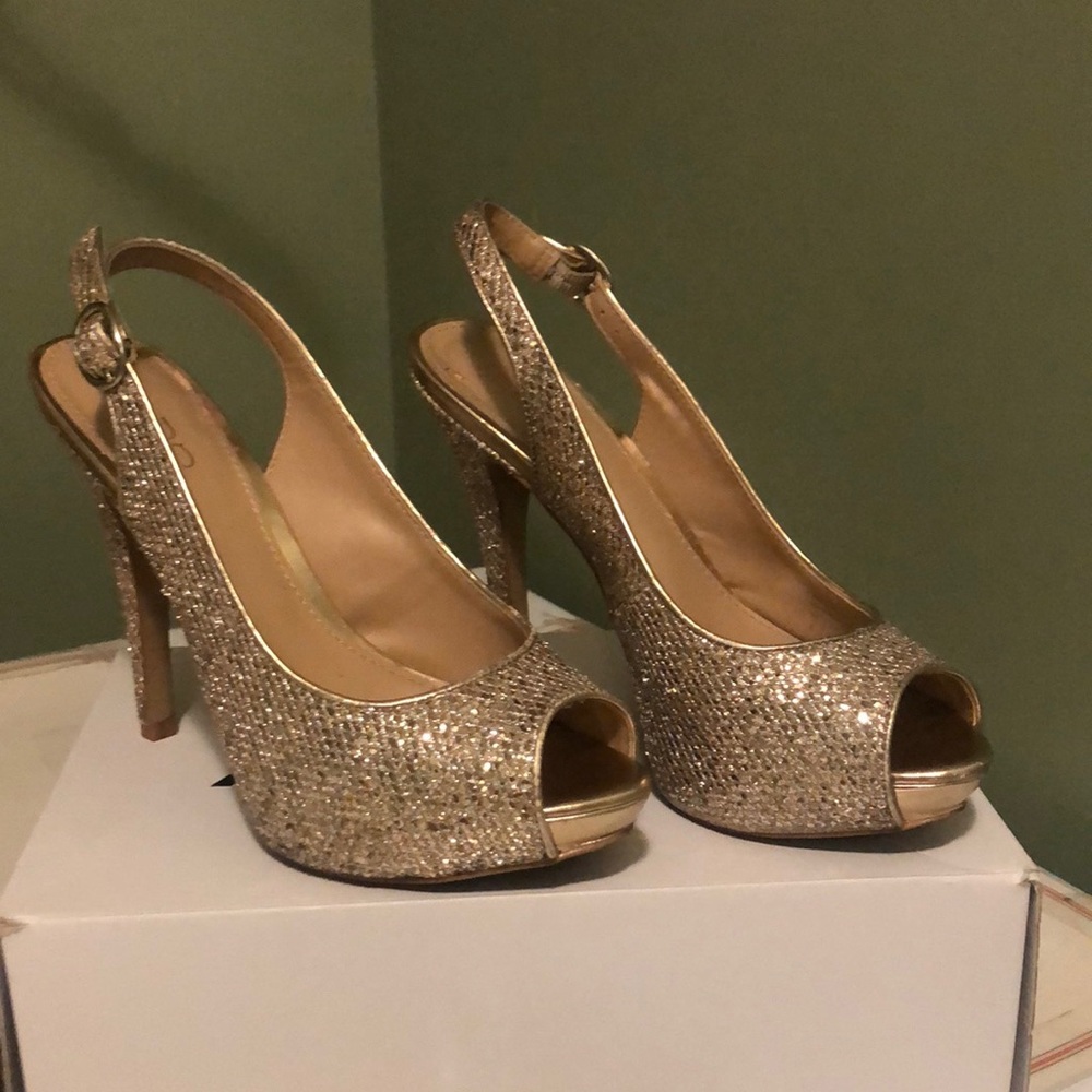 ALDO Britany Gold Peep-Toe Slingback Heels